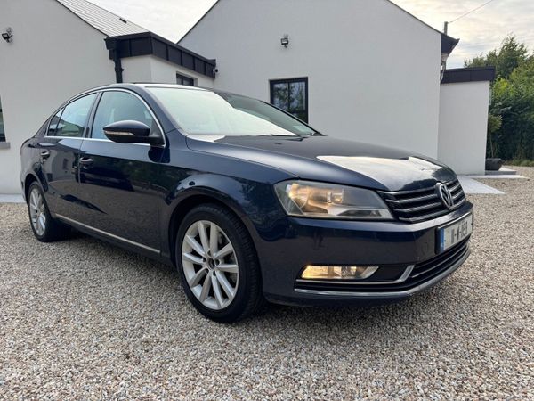 Volkswagen Passat Saloon, Diesel, 2011, Blue
