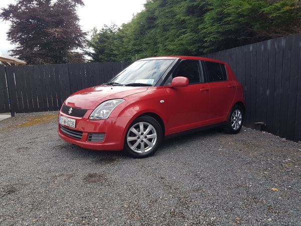 Suzuki Swift Hatchback, Petrol, 2007, Red