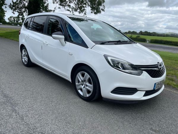 Opel Zafira MPV, Petrol, 2017, White