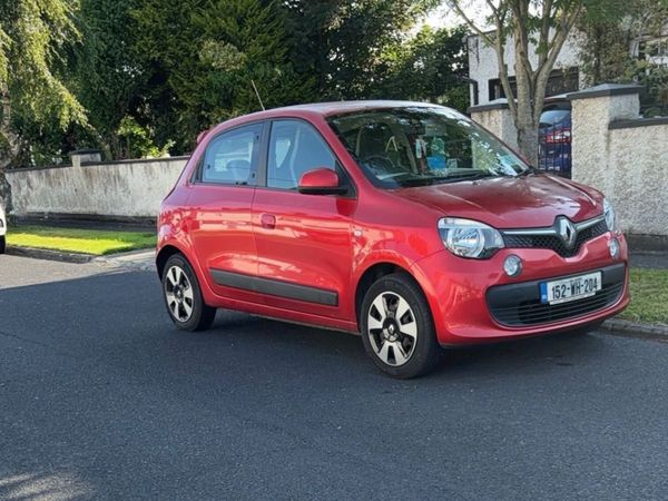 Renault Twingo Hatchback, Petrol, 2015, Red