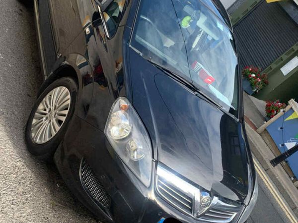 Toyota Corolla Saloon, Petrol, 2008, Silver