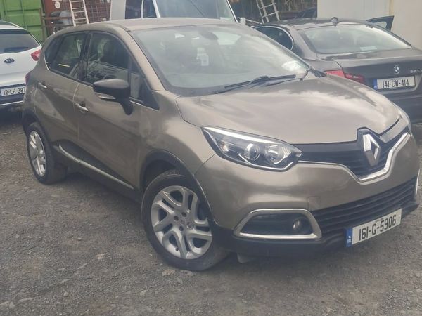 Renault Captur Hatchback, Diesel, 2016, Beige