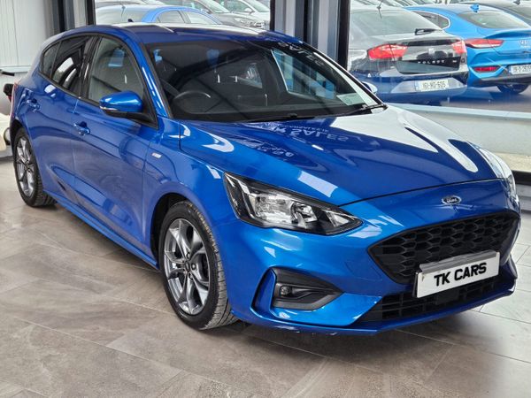 Ford Focus Hatchback, Diesel, 2020, Blue