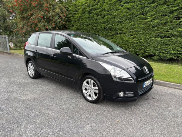 Peugeot 5008 MPV, Diesel, 2013, Black