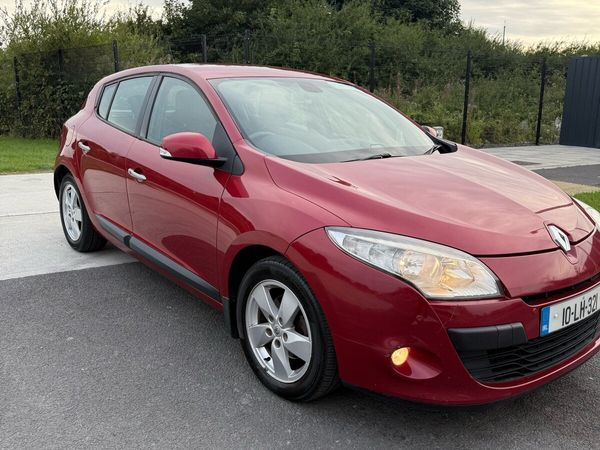 Renault Megane Hatchback, Diesel, 2010, Red