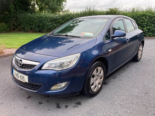 Opel Astra Hatchback, Diesel, 2011, Blue