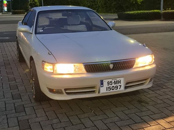 Toyota Chaser Saloon, Petrol, 1995, White