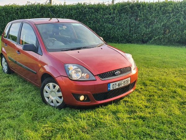 Ford Fiesta Hatchback, Petrol, 2007, Blue