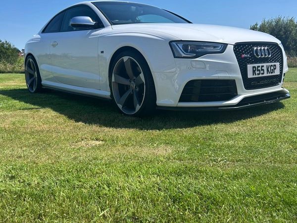 Audi RS5 Coupe, Petrol, 2013, White