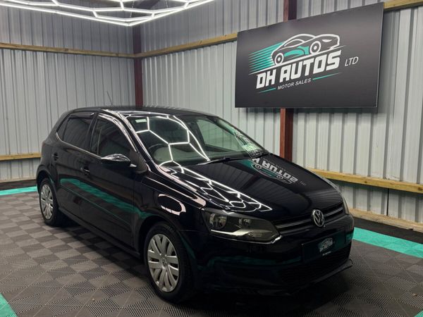 Volkswagen Polo Hatchback, Petrol, 2013, Black