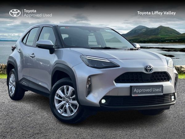 Toyota Yaris Hatchback, Petrol Hybrid, 2023, Grey