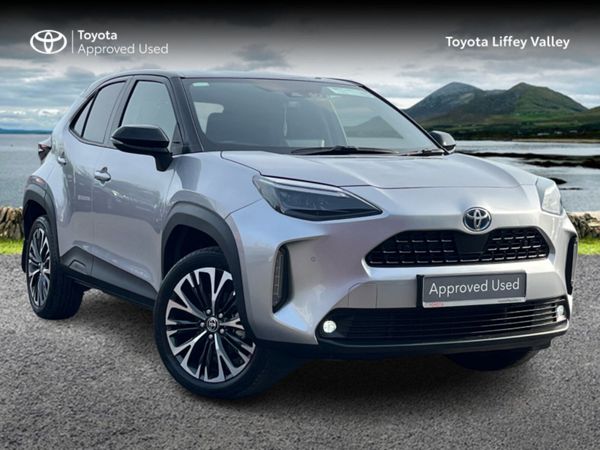 Toyota Yaris Cross Hatchback, Petrol Hybrid, 2023, Silver