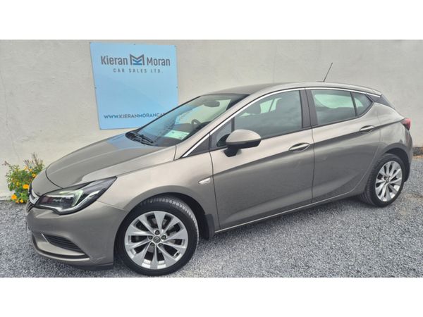 Opel Astra Hatchback, Diesel, 2016, Grey