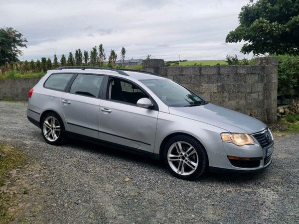 Volkswagen Passat Estate, Diesel, 2009, Silver