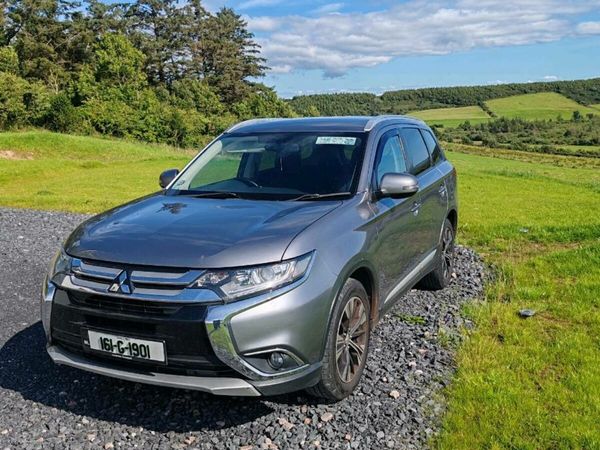 Mitsubishi Outlander SUV, Diesel, 2016, Grey