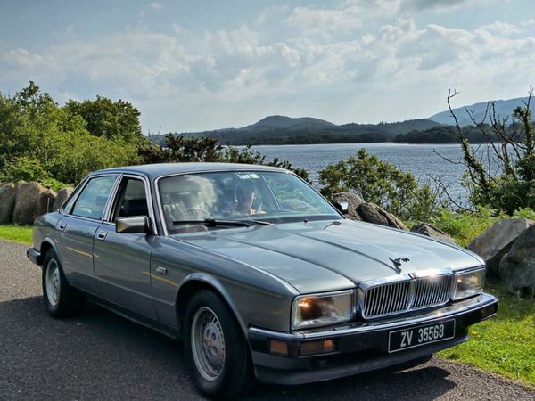 Jaguar Other Saloon, Petrol, 1988, Blue