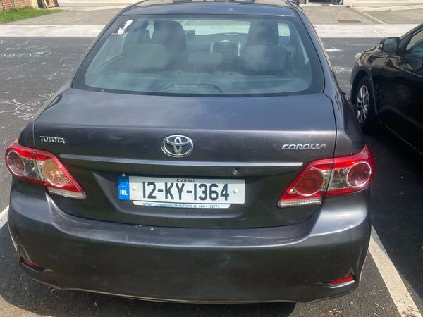 Toyota Corolla Saloon, Diesel, 2012, Grey