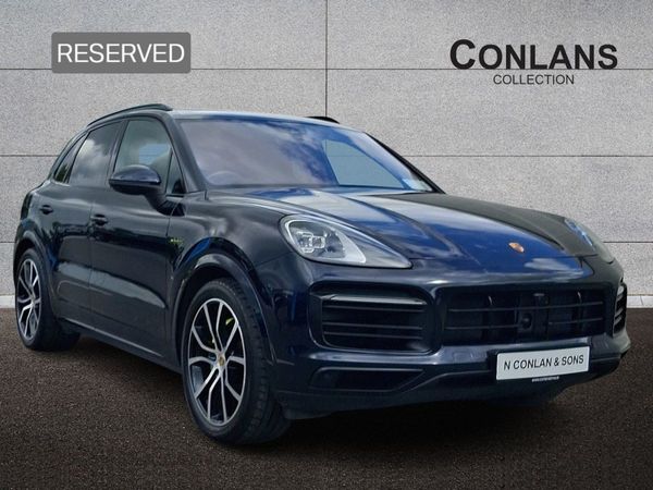 Porsche Cayenne SUV, Petrol Plug-in Hybrid, 2023, Blue