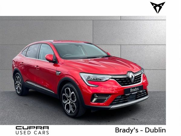 Renault Arkana Hatchback, Petrol, 2022, Red