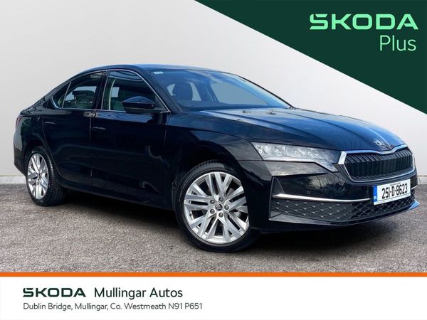 Skoda Octavia Saloon, Diesel, 2025, Black
