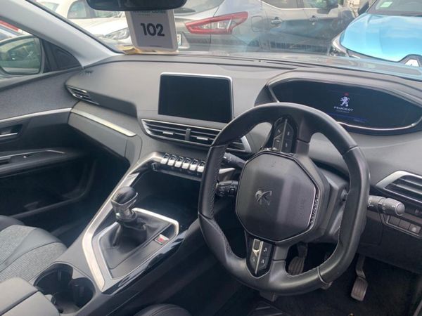 Peugeot 3008 MPV, Diesel, 2019, Grey