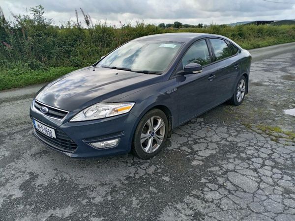 Ford Mondeo Hatchback, Diesel, 2014, Grey