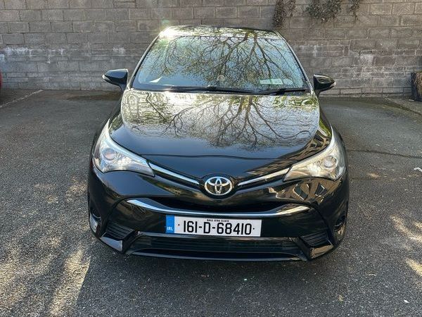 Toyota Avensis Saloon, Diesel, 2016, Black