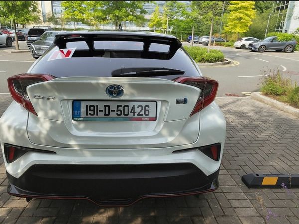 Toyota C-HR Hatchback, Petrol Hybrid, 2019, White