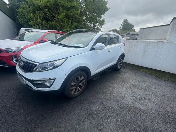 Kia Sportage SUV, Diesel, 2015, White