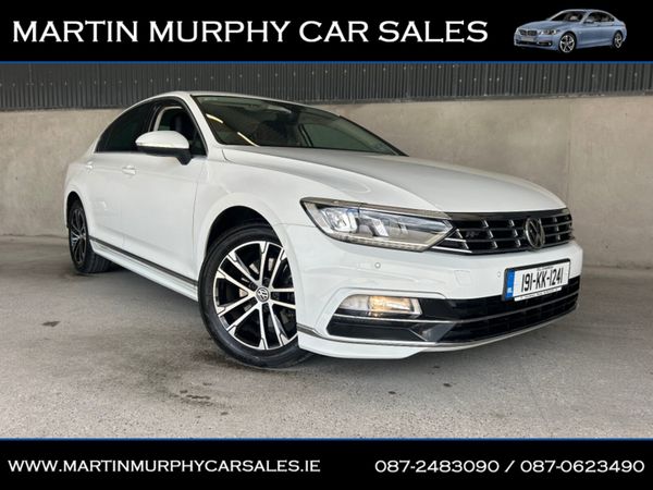Volkswagen Passat Saloon, Diesel, 2019, White