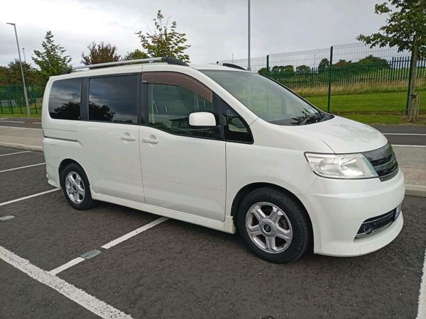 Nissan Serena MPV, Petrol, 2007, White