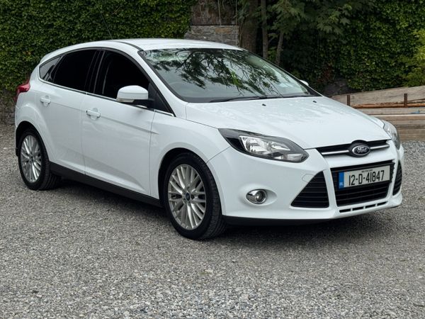 Ford Focus Hatchback, Diesel, 2012, White