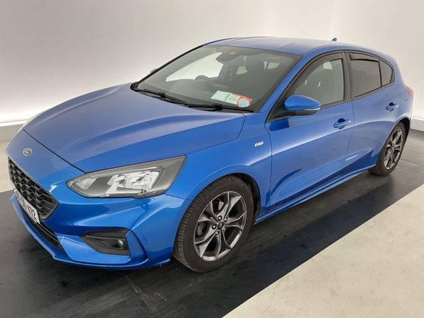 Ford Focus Hatchback, Diesel, 2020, Blue