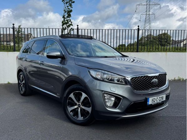 Kia Sorento SUV, Diesel, 2015, Grey