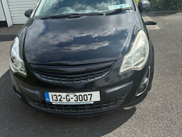 Vauxhall Corsa Hatchback, Petrol, 2013, Black