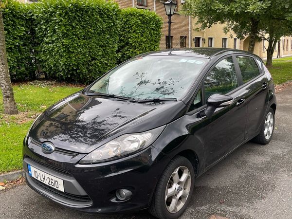 Ford Fiesta Hatchback, Diesel, 2010, Black