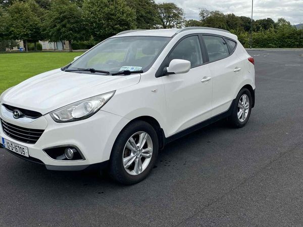 Hyundai ix35 SUV, Diesel, 2012, White