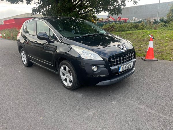 Peugeot 3008 MPV, Diesel, 2012, Black