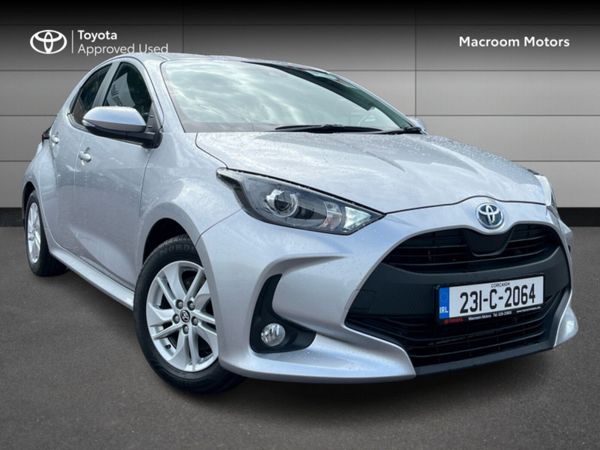 Toyota Yaris Hatchback, Petrol Hybrid, 2023, Grey