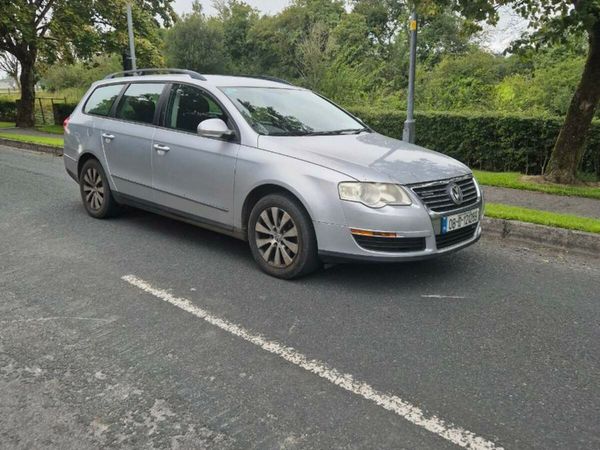 Volkswagen Passat Estate, Diesel, 2008, Silver