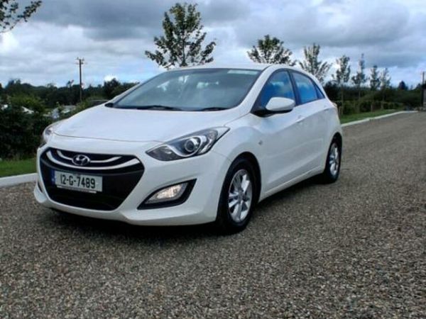 Hyundai i30 Hatchback, Diesel, 2012, White