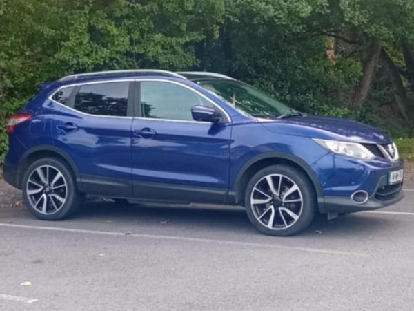 Nissan Qashqai Hatchback, Diesel, 2014, Blue