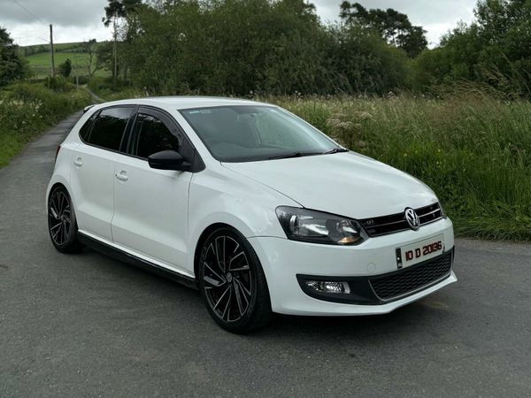 Volkswagen Polo Hatchback, Petrol, 2010, White