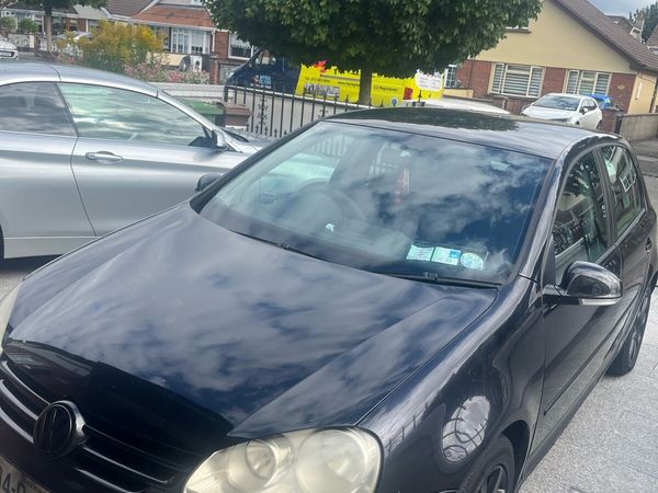 Volkswagen Golf Hatchback, Petrol, 2004, Black
