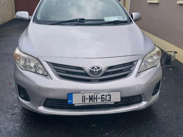 Toyota Corolla Saloon, Diesel, 2011, Silver