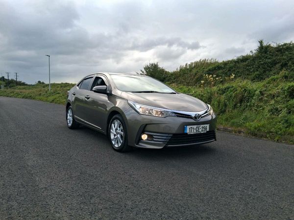 Toyota Corolla Saloon, Diesel, 2017, Grey
