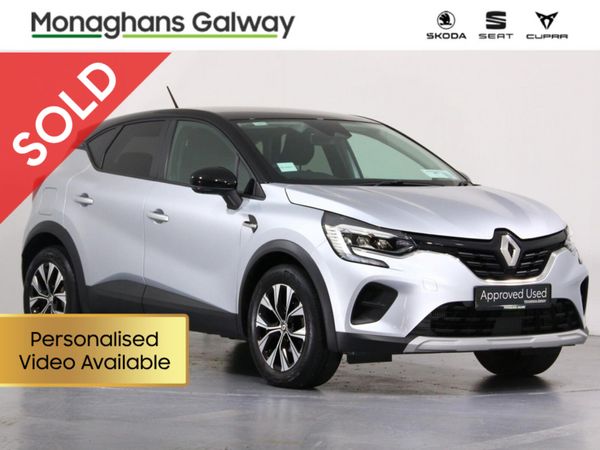 Renault Captur Hatchback, Petrol, 2022, Grey
