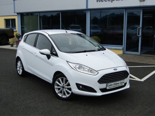 Ford Fiesta Hatchback, Petrol, 2017, White