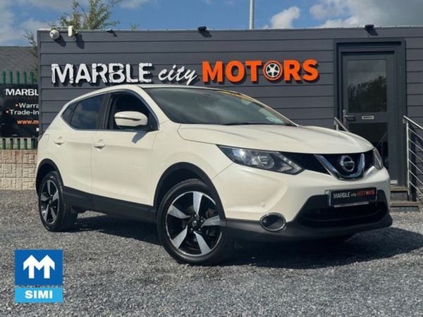 Nissan Qashqai Hatchback, Diesel, 2017, White