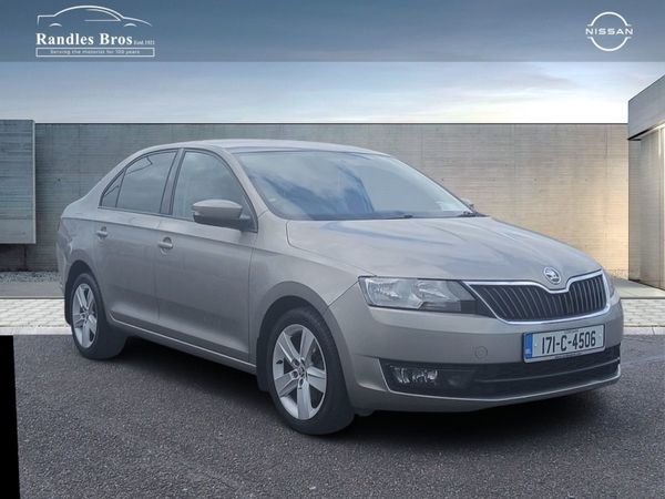Skoda Rapid Saloon, Diesel, 2017, Yellow
